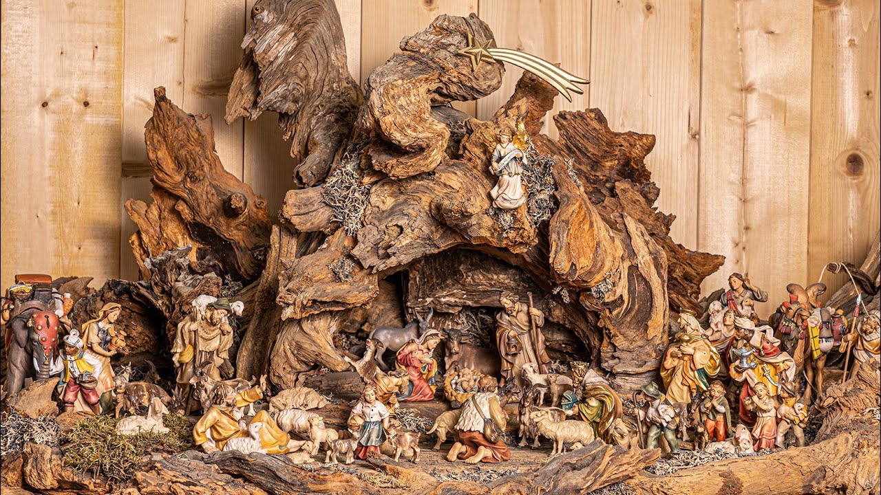 Charger la vidéo : Vidéo de présentation des sculptures sur bois Gebrüder Grossrubatscher de Val Gardena